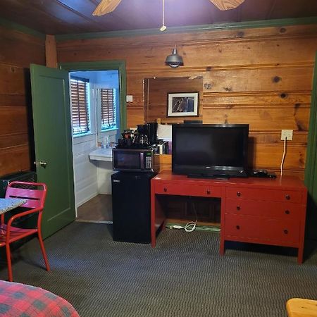 Shaver Lake Village Hotel Ngoại thất bức ảnh