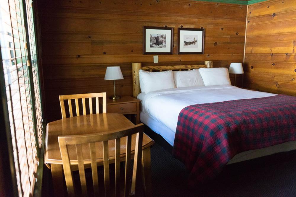 Shaver Lake Village Hotel Ngoại thất bức ảnh