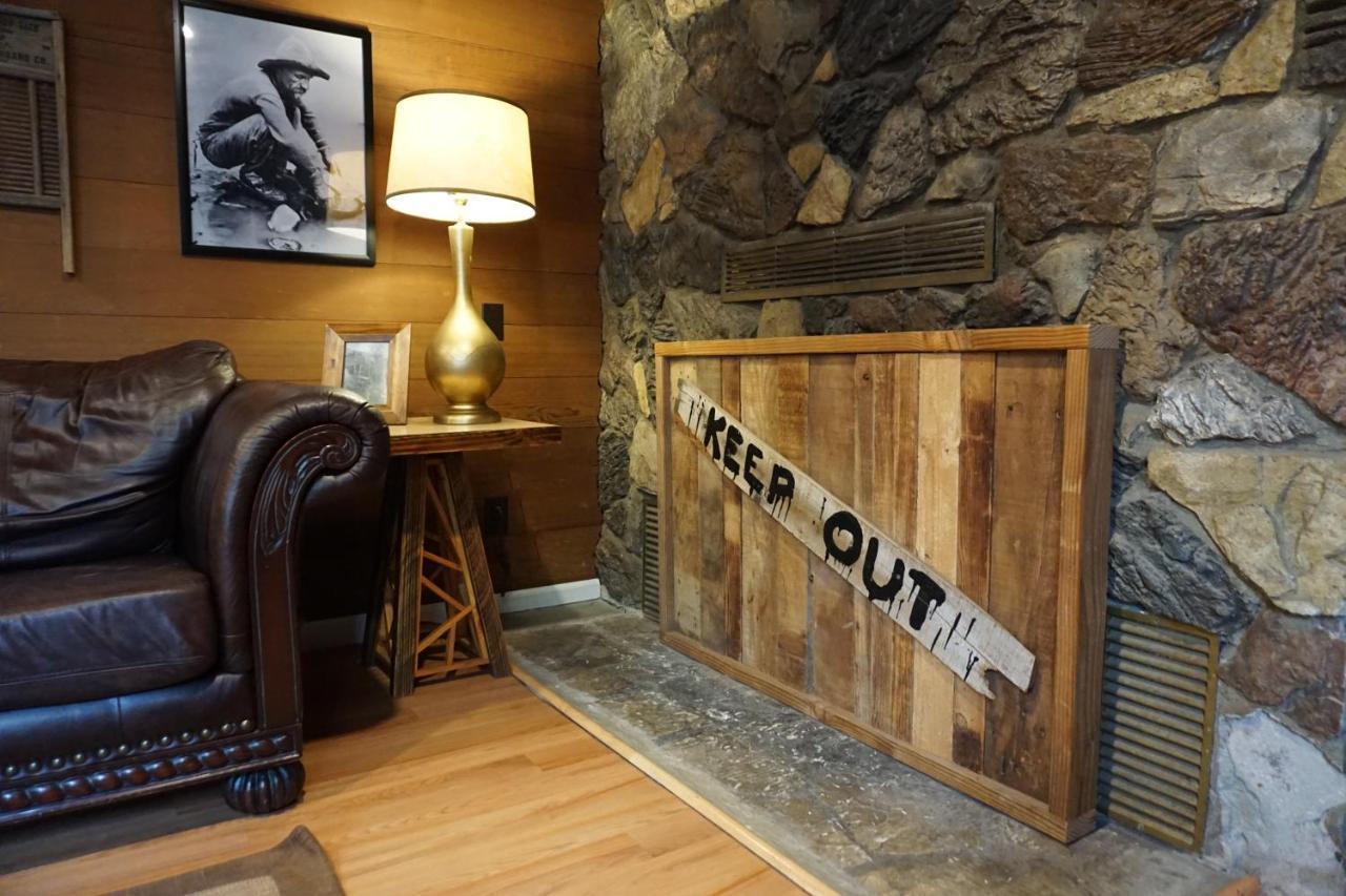 Shaver Lake Village Hotel Ngoại thất bức ảnh