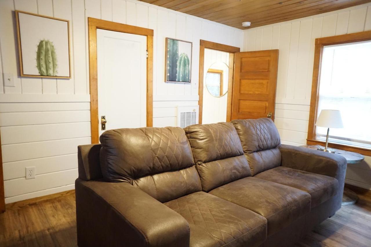 Shaver Lake Village Hotel Ngoại thất bức ảnh