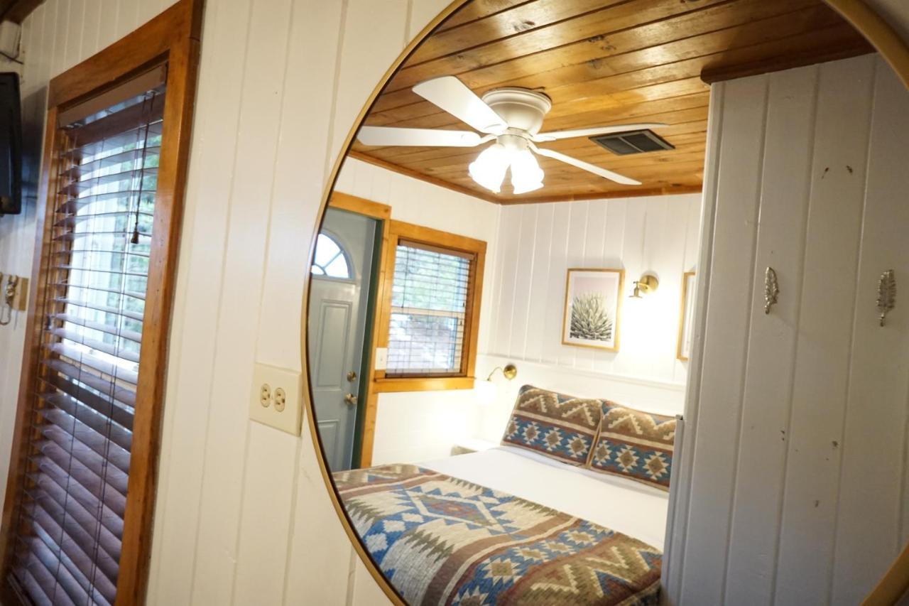 Shaver Lake Village Hotel Ngoại thất bức ảnh